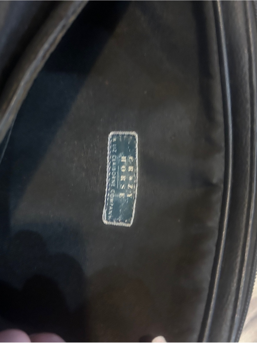 Black Leather Shoulder Bag - Timeless Everyday Carry - Picture 4 of 8